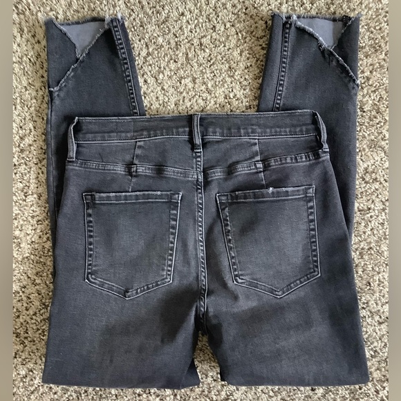 🎱 We The Free Skinny Jeans 🎱 - Picture 5 of 9